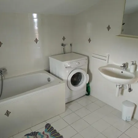 Apartment Mlacovic Rab Town