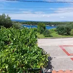 Mlacovic Apartman *