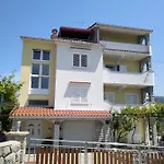 Mlacovic Rab Town