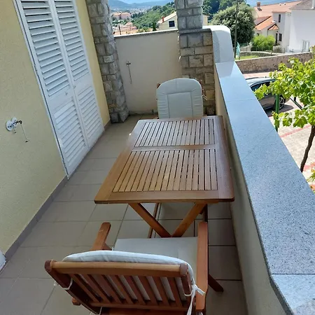 Mlacovic Apartment
