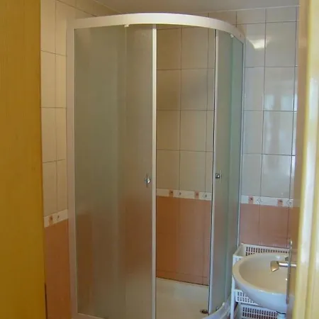 Mlacovic Apartament Rab Town