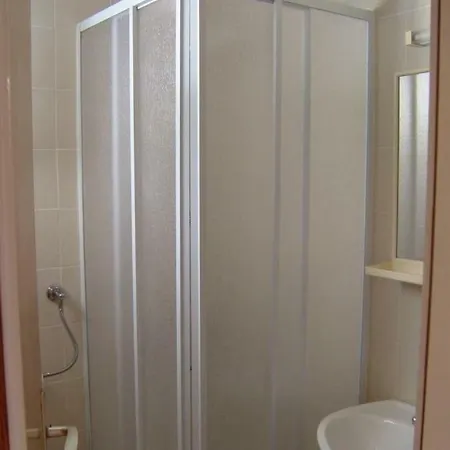 Apartment Mlacovic Rab Town