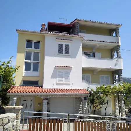 Mlacovic Rab Town